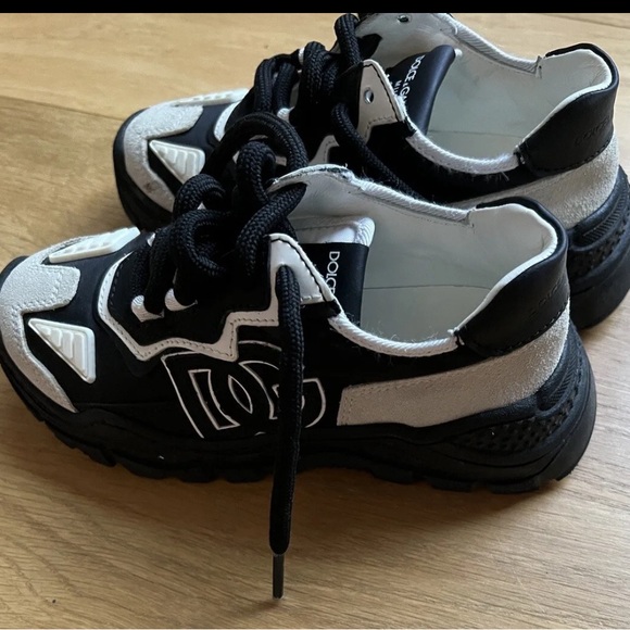 Dolce&Gabbana kids shoes size 10 - Picture 3 of 4